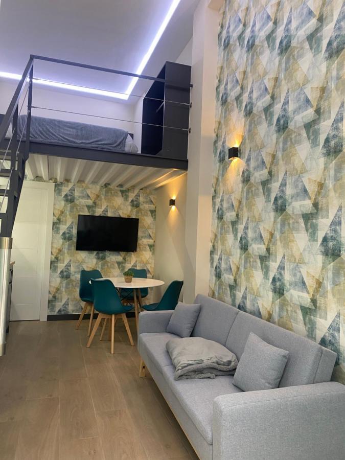 Loft 3 Ramon Y Cajal Apartment