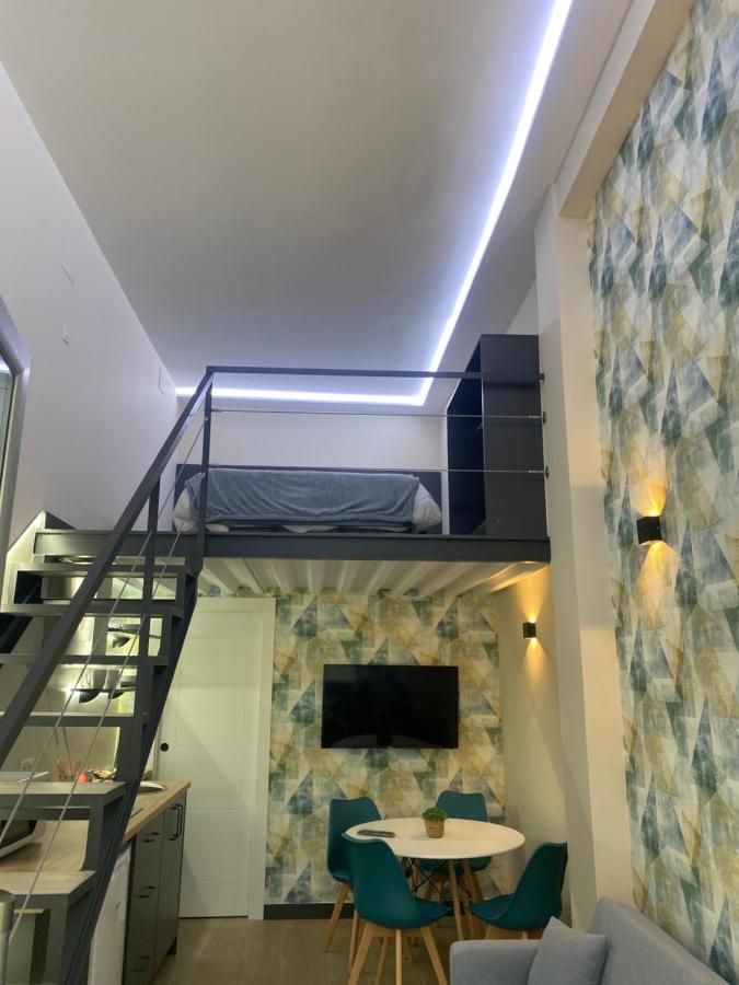 Loft 3 Ramon Y Cajal Appartement *